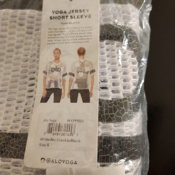 NIB Alo Jersey Short Sleeve Top - Picture 5 of 7